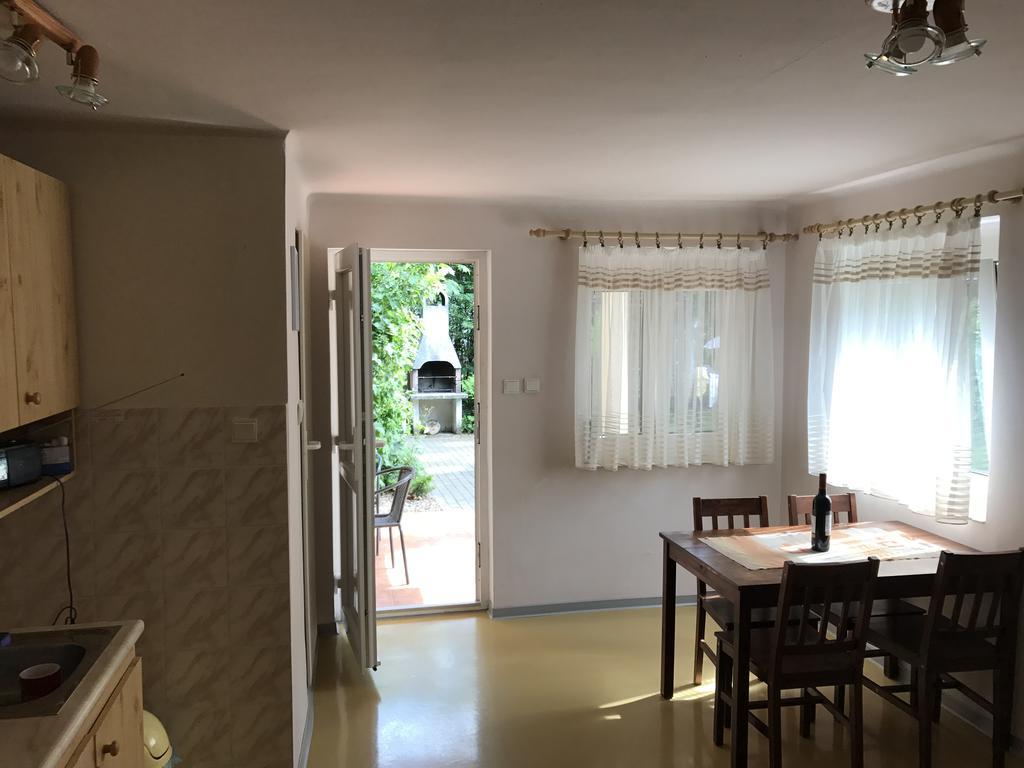 Apartment Jane Senec Esterno foto